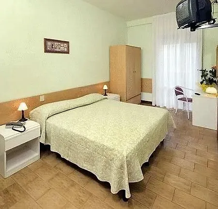 Nember Ξενοδοχείο