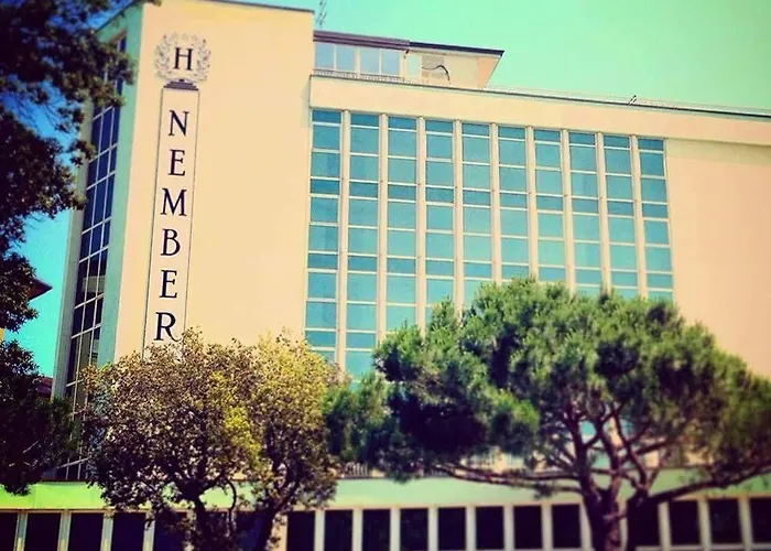 Nember 3* לידו די ג'סולו